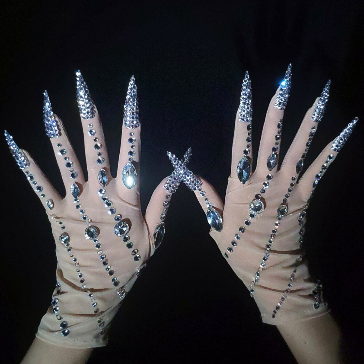 Party Gloves: Disco Dash - Gorgeous Festival Outfits - Glamstone