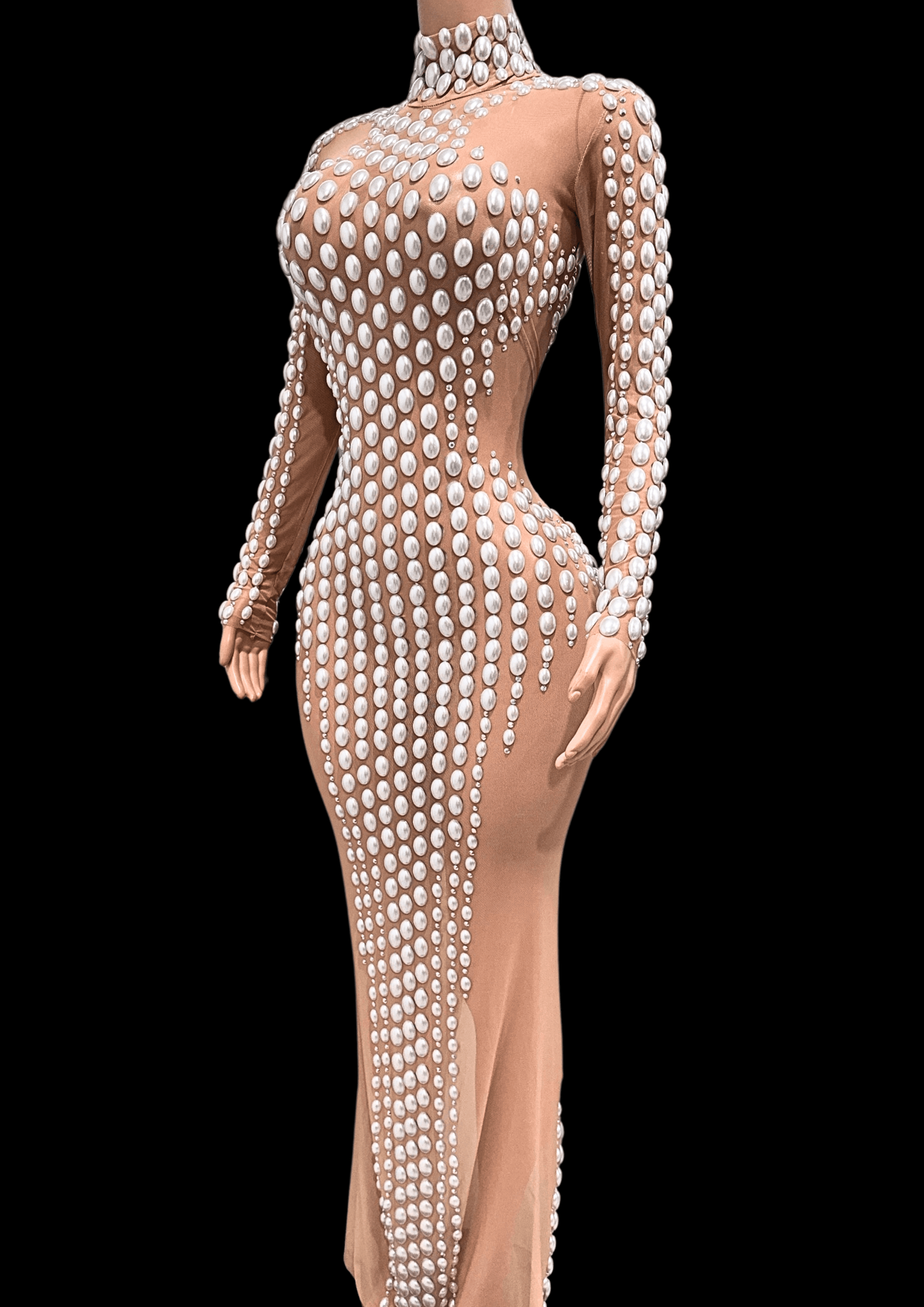 Maxi Dress: Arctic Beauty - Gorgeous Festival Outfits - Glamstone
