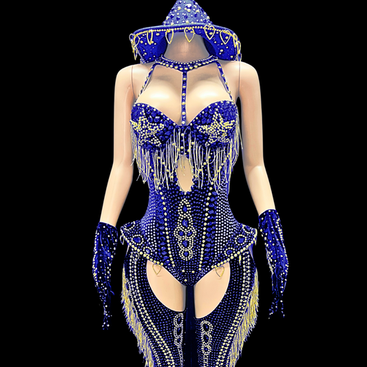Party costume set in blue, inspired by Beyoncé's rodeo style, featuring glittering details and unique design.